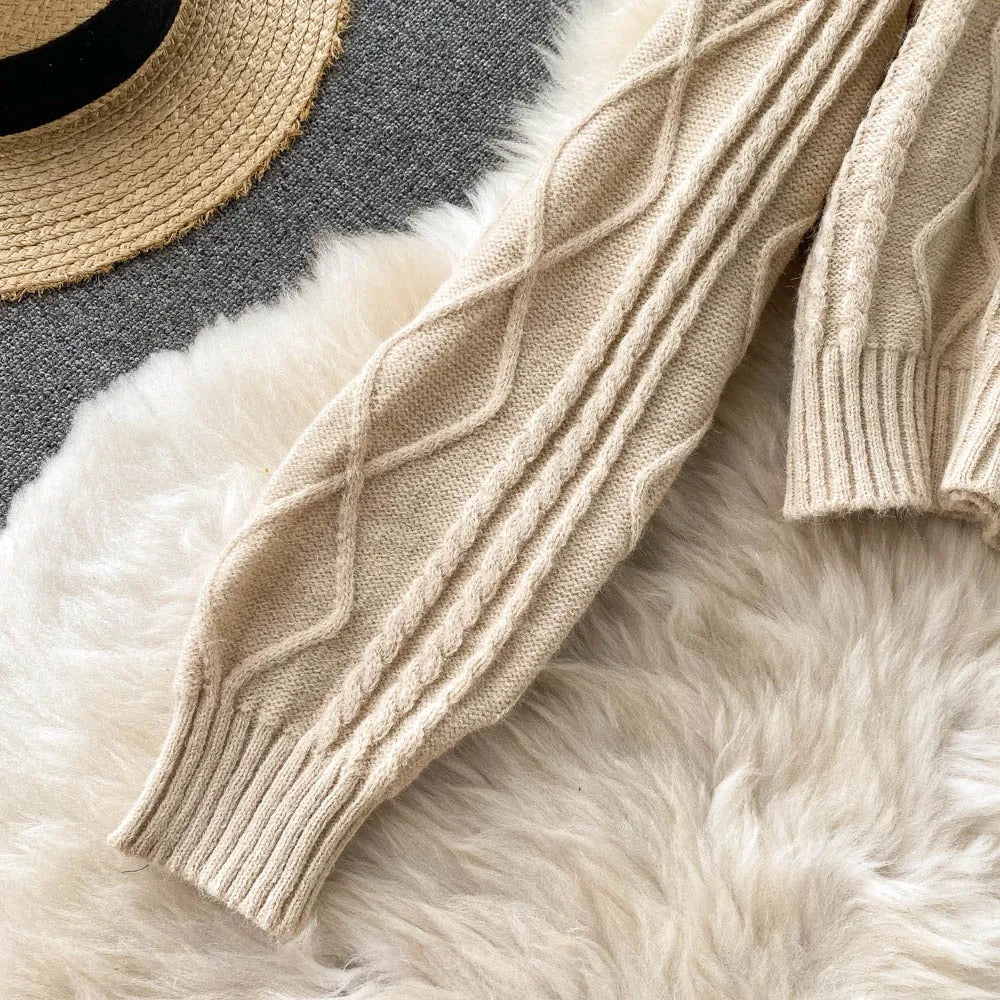 Cyra Premium Woolen Sweater Set In Beige