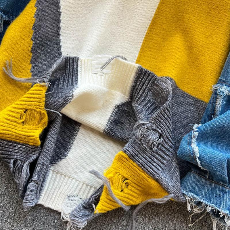 Dora Quirky Statement Sweatshirt In Multicolor