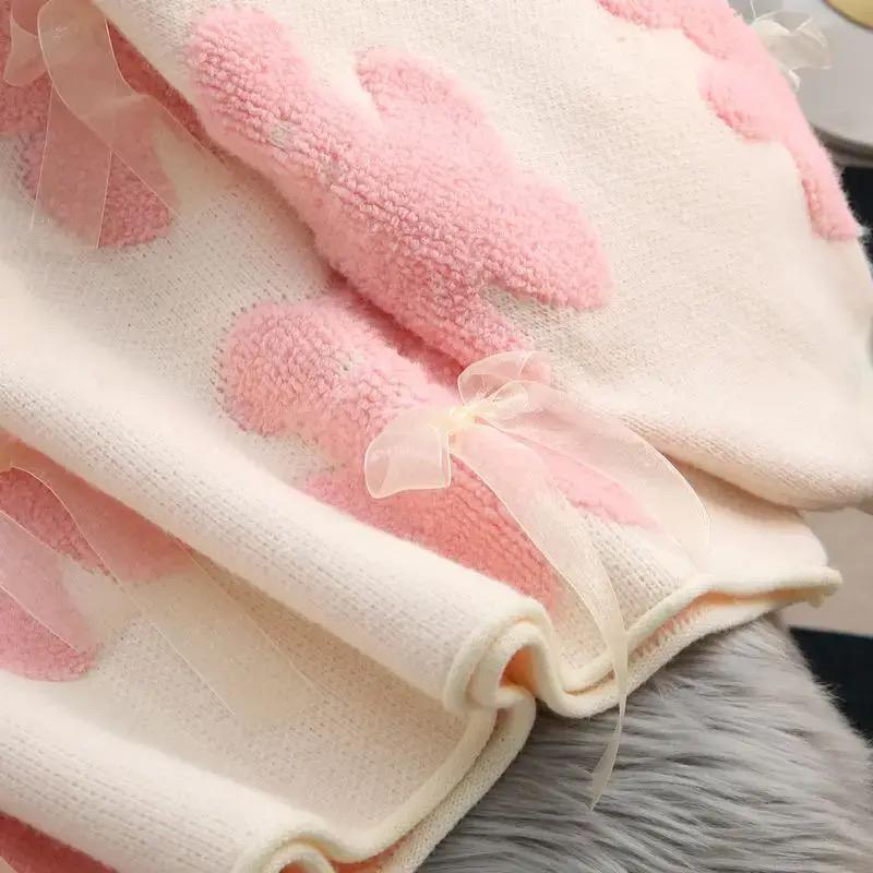 Riven Cute Woolen Sweater In Pink